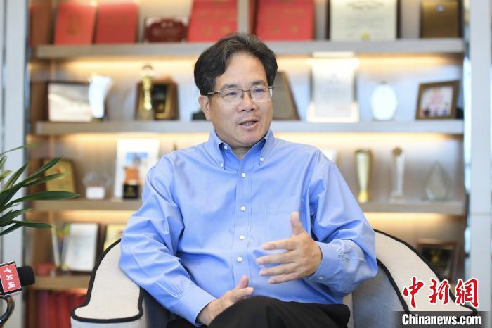 全國(guó)人大代表建議逐步禁止產(chǎn)、銷電子煙