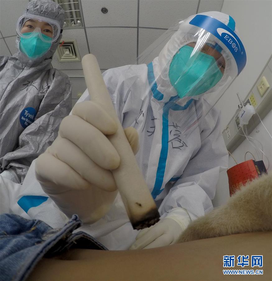 （新華全媒頭條·圖文互動）（9）“始終把人民群眾生命安全和身體健康放在第一位”——中國抗疫彰顯“生命至上、人民至上”理念