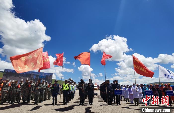 青海舉行玉樹地震十周年紀念綜合應(yīng)急演練
